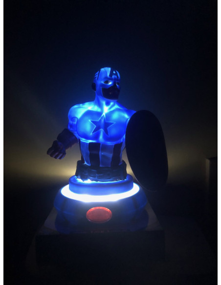 Lampka nocna LED 3D Kapitan Ameryka